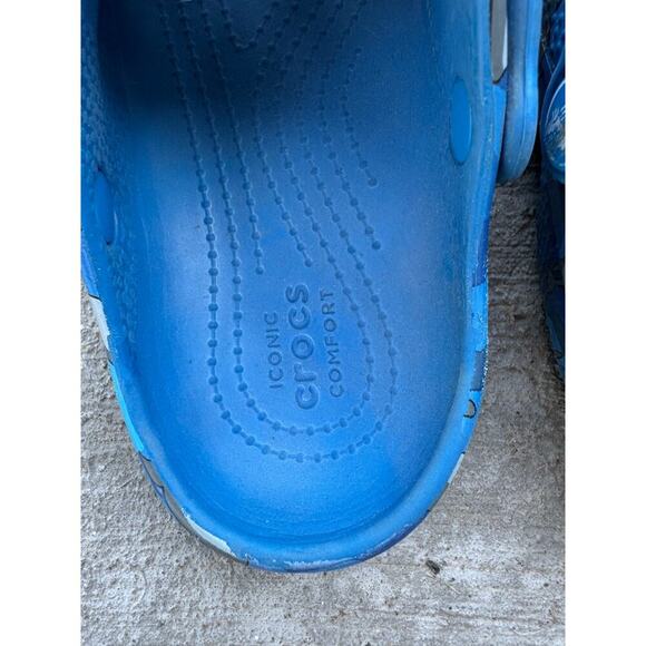 Crocs Kids Classic Clog Blue Shark Camo Print Size C12 Comfort Sandals - Picture 3 of 5